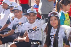 F17A9837