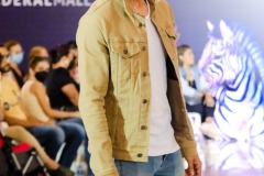 F17A1327